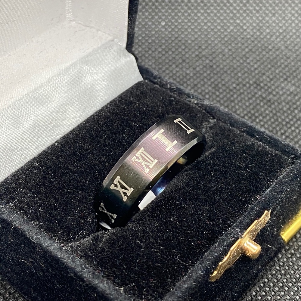 Ring - Picture 4 of 4